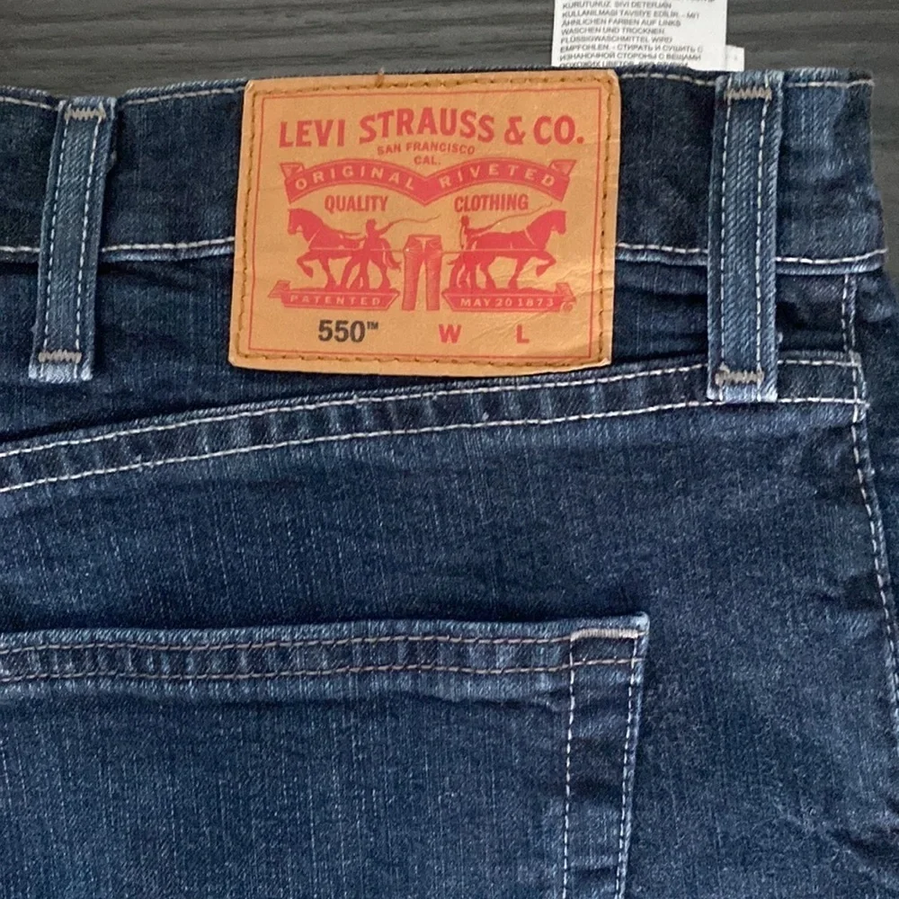 🍍LEVIS 550 JEANS🍍SIZE 46/32🍍K-1